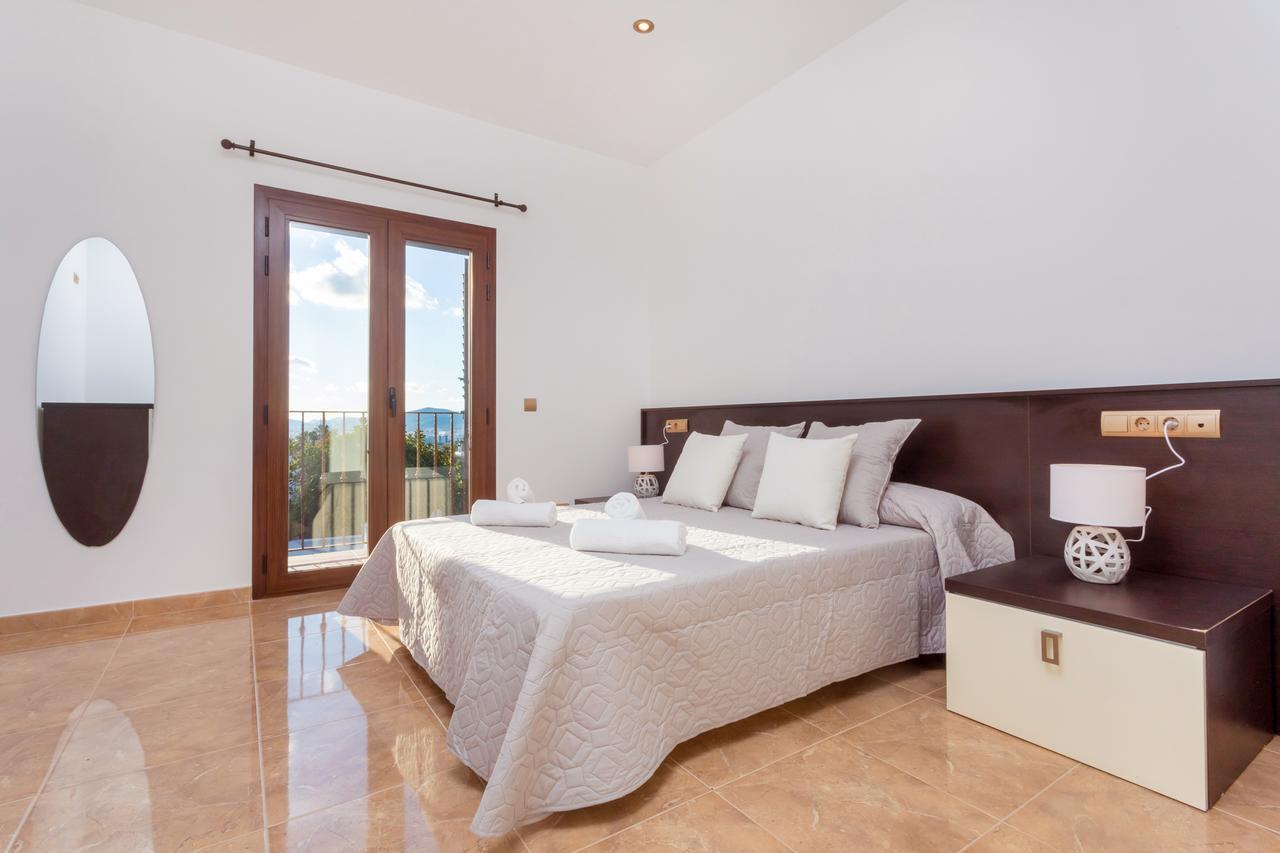 Villa Alexandra Таламанка Экстерьер фото